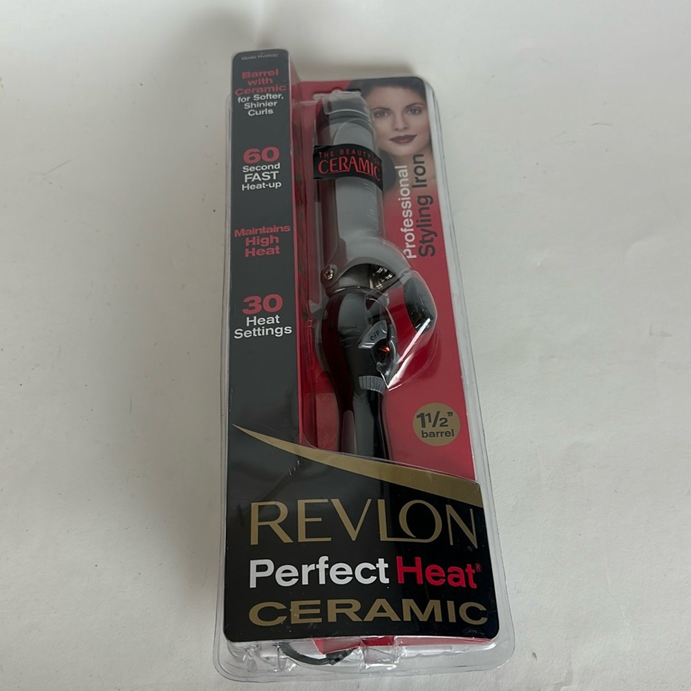 Revlon Perfect Heat Ceramic Styling Iron 3/4" Ceramic Barrel Model